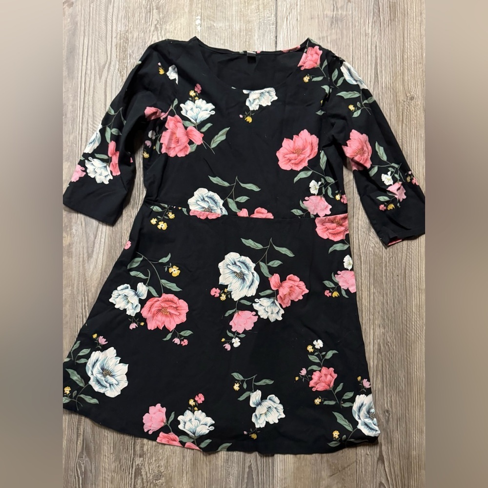 Old Navy plus dress Black with Pink and White Flowers - Picture 2 of 3